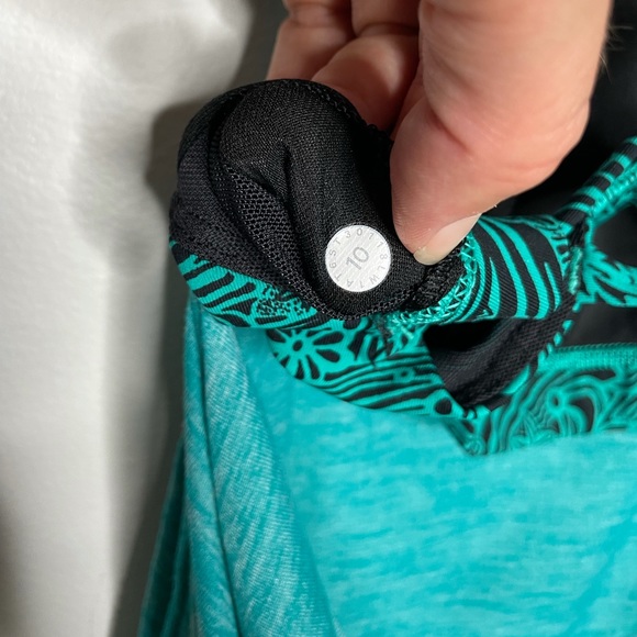 lululemon | Free To Be Serene Tank Heathered Spirit Green 10 - Picture 4 of 7